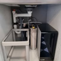 Depuratore d'acqua Clik Ecolife Italia installato sotto il lavello: vendita e assistenza depuratori e addolcitori